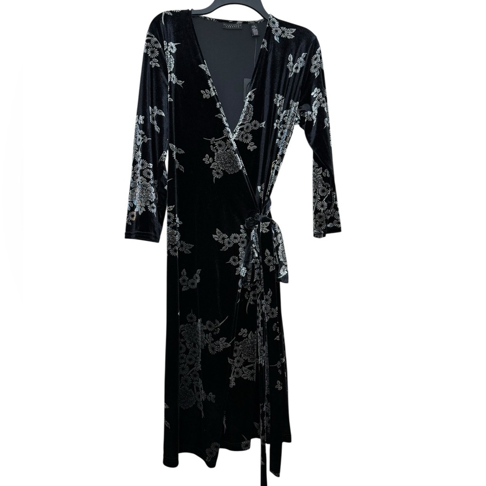 NWT Apostrophe black silver floral velvet long sleeve wrap dress size large